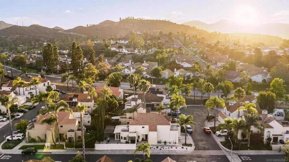 2161 Villa Sonoma Glen Escondido, CA 92029