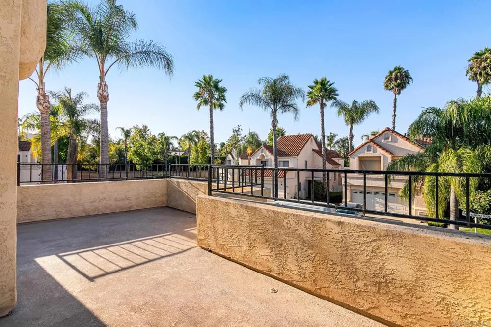 2161 Villa Sonoma Glen Escondido, CA 92029