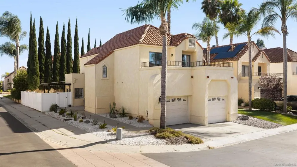 2161 Villa Sonoma Glen Escondido, CA 92029