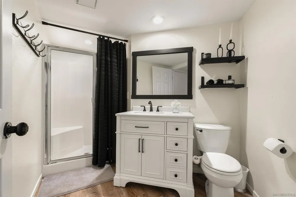 2161 Villa Sonoma Glen Escondido, CA 92029