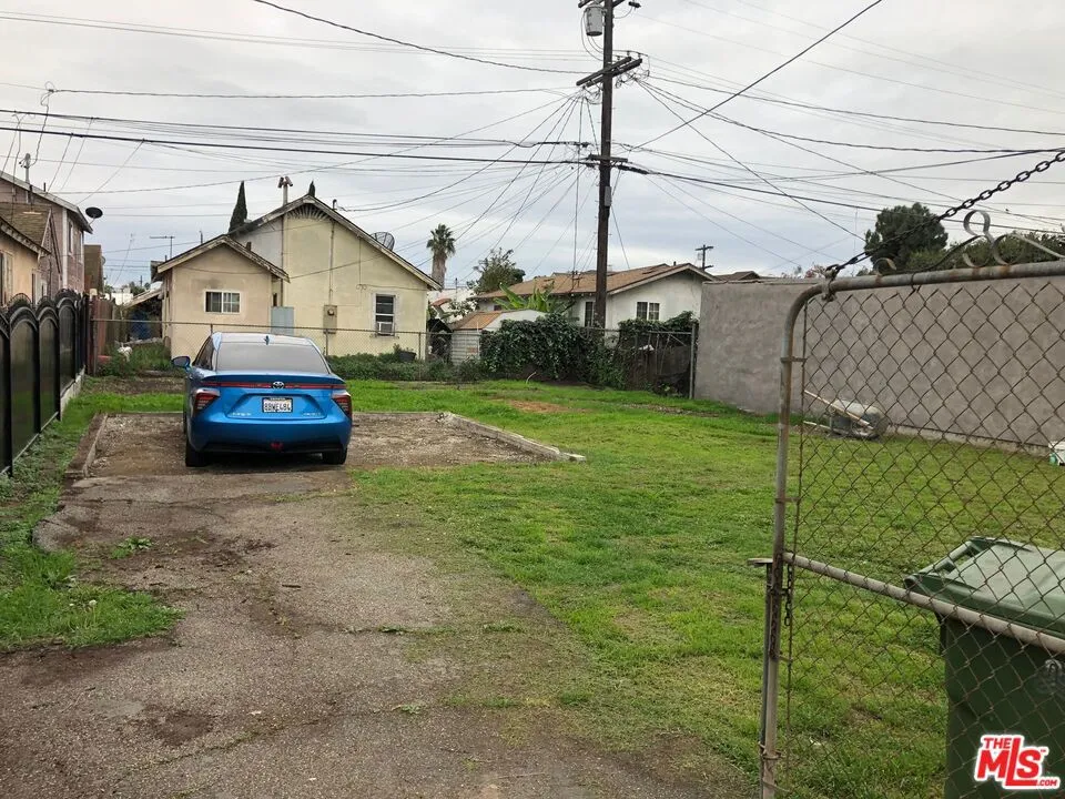 154 W 93rd Street Los Angeles, CA 90003