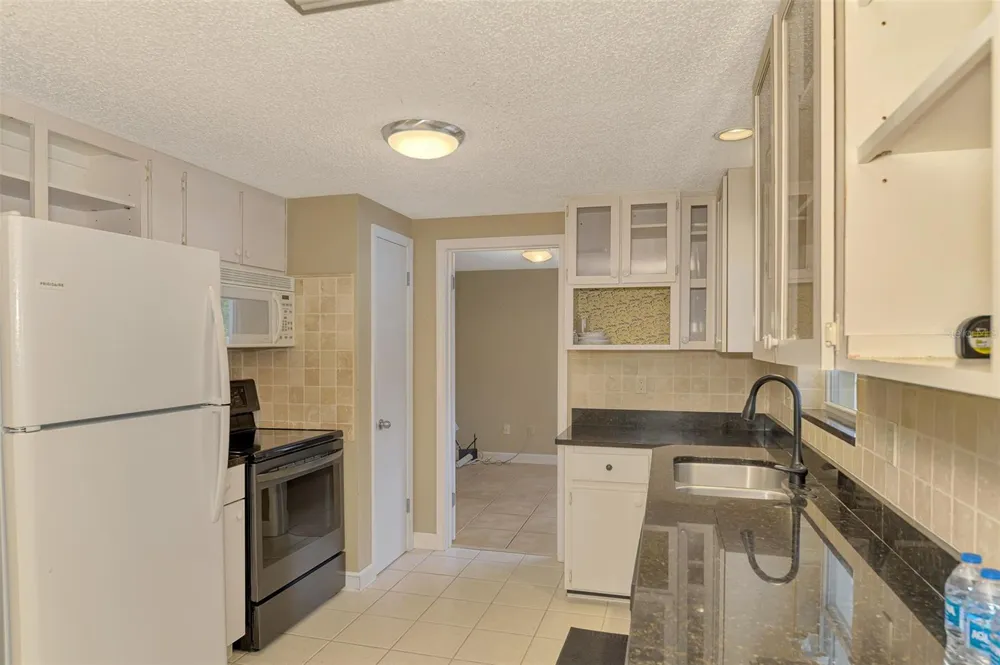 3727 PRADO DRIVE Sarasota, FL 34235