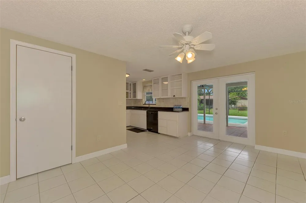 3727 PRADO DRIVE Sarasota, FL 34235