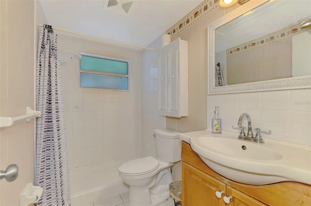 3727 PRADO DRIVE Sarasota, FL 34235