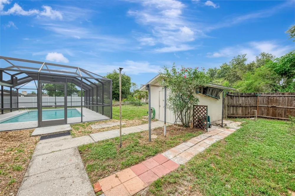 3727 PRADO DRIVE Sarasota, FL 34235