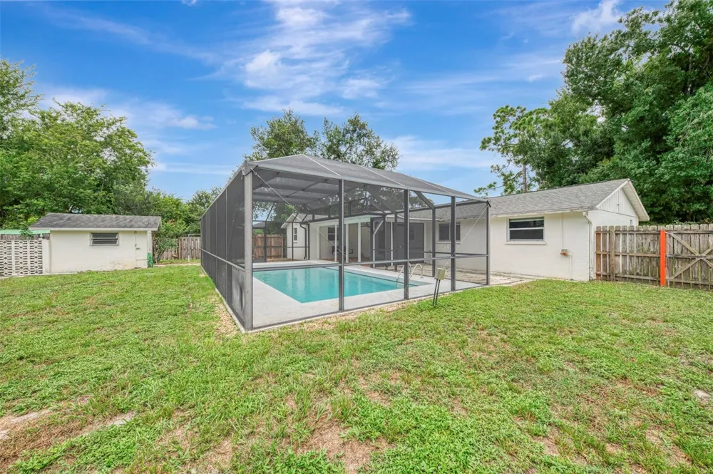 3727 PRADO DRIVE Sarasota, FL 34235