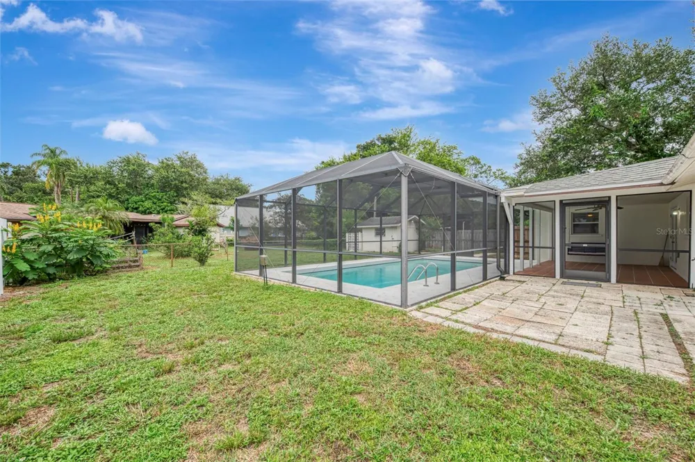 3727 PRADO DRIVE Sarasota, FL 34235