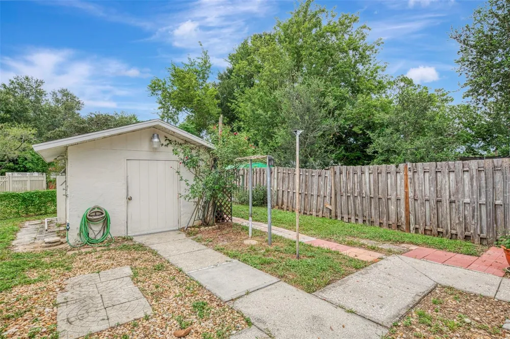 3727 PRADO DRIVE Sarasota, FL 34235