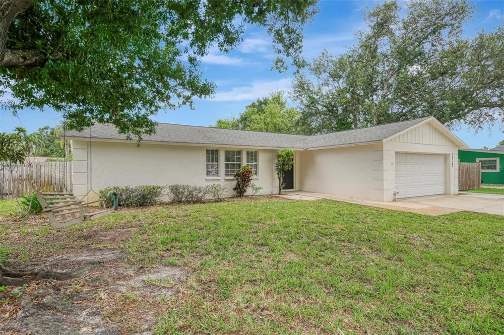 3727 PRADO DRIVE Sarasota, FL 34235