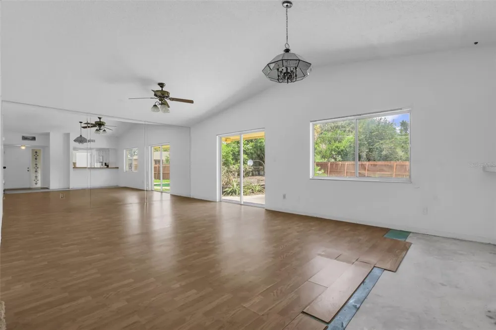 361 KANTOR BOULEVARD Casselberry, FL 32707