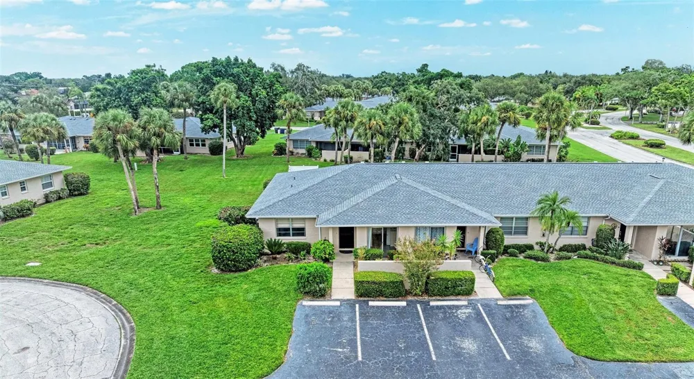 7008 W COUNTRY CLUB DRIVE #139 Sarasota, FL 34243