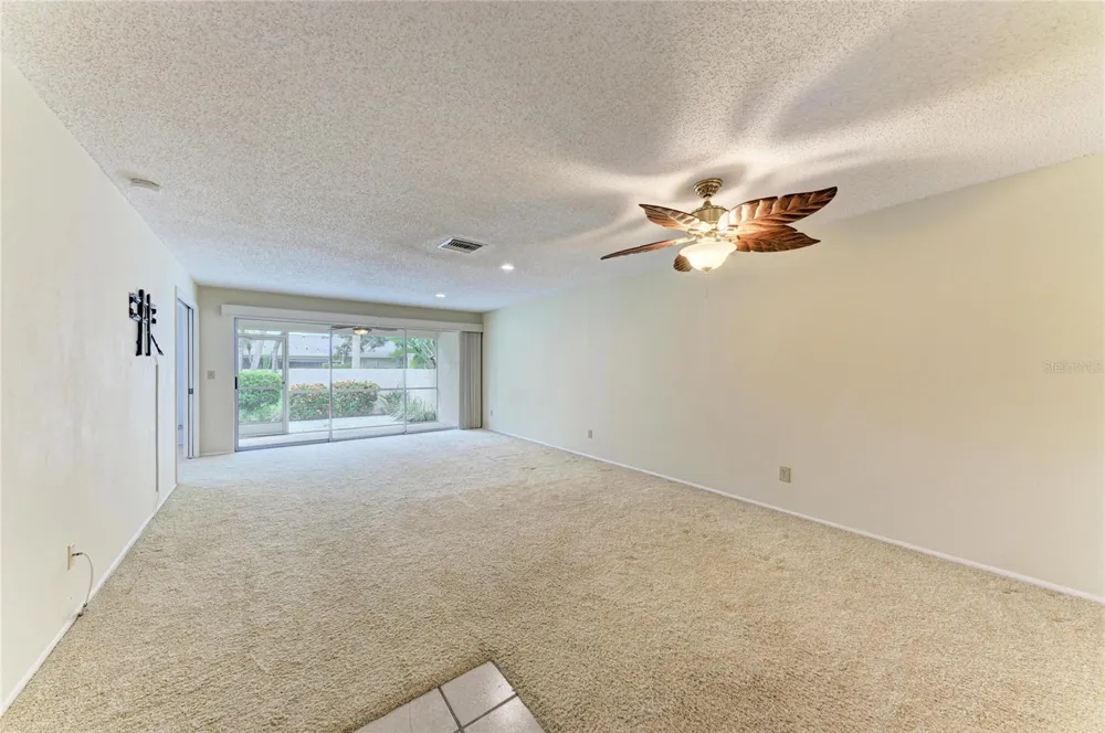 7008 W COUNTRY CLUB DRIVE #139 Sarasota, FL 34243