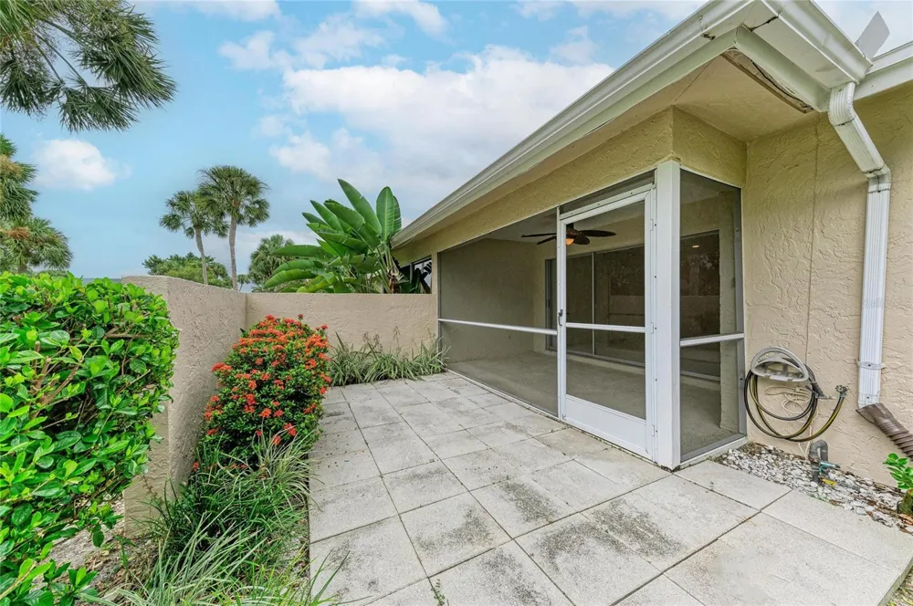 7008 W COUNTRY CLUB DRIVE #139 Sarasota, FL 34243