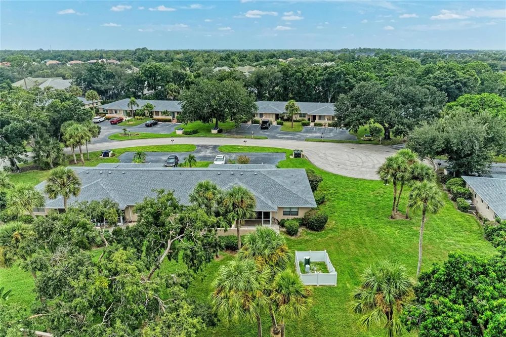 7008 W COUNTRY CLUB DRIVE #139 Sarasota, FL 34243