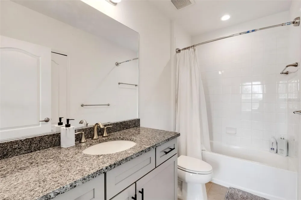 8403 CANYON CREEK TRAIL Parrish, FL 34219