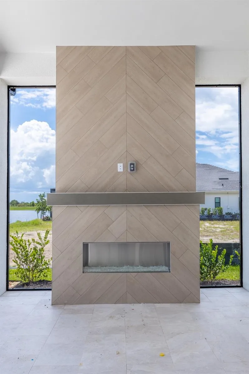 1003 BLUE SHELL LOOP Sarasota, FL 34240