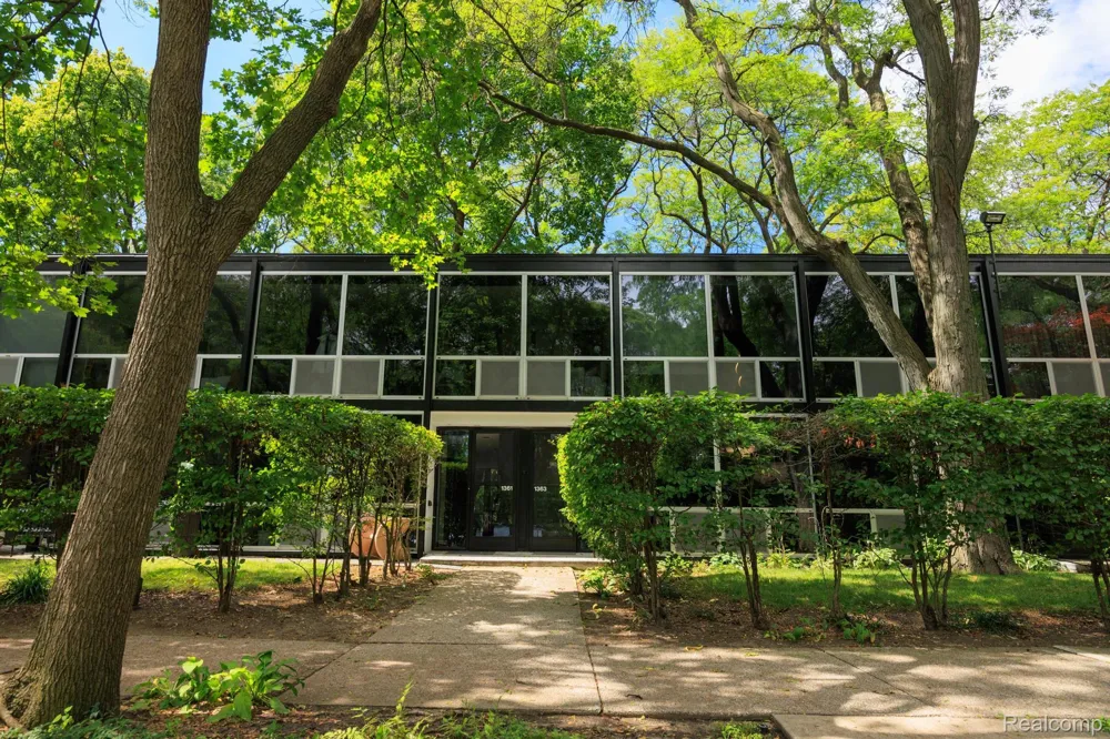 1363 Nicolet Place Detroit City, MI 48207