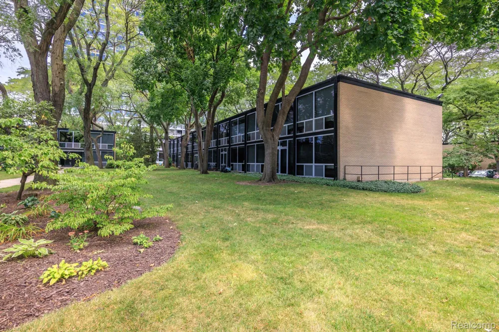 1363 Nicolet Place Detroit City, MI 48207
