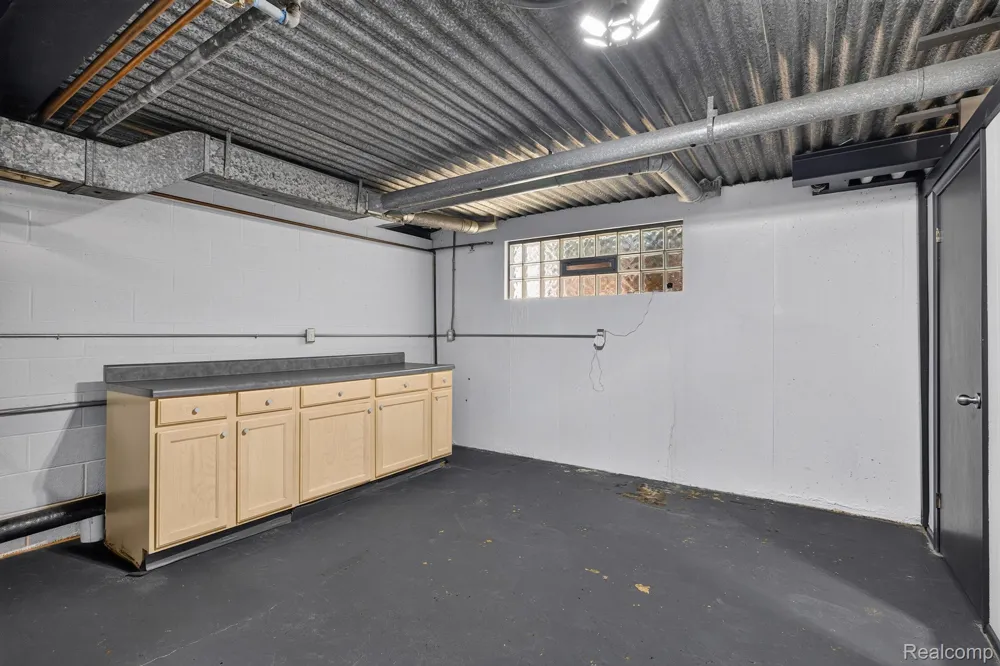 1363 Nicolet Place Detroit City, MI 48207