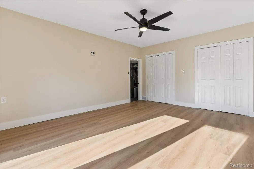 413 5th Street Fenton City, MI 48430