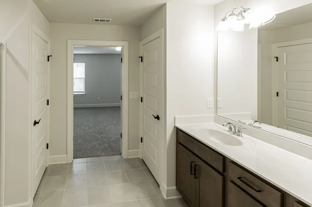5032 Ozment Dr Nolensville, TN 37135