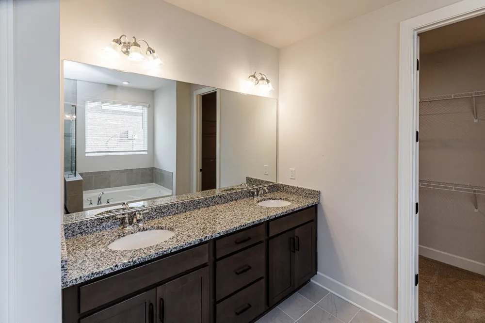 5032 Ozment Dr Nolensville, TN 37135