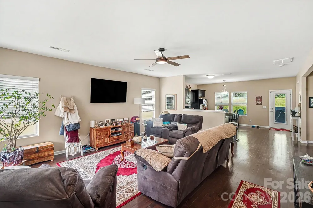 7420 Edgefield Court Matthews, NC 28104