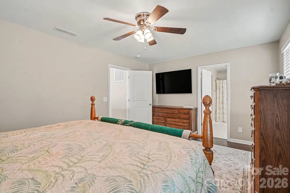 7420 Edgefield Court Matthews, NC 28104