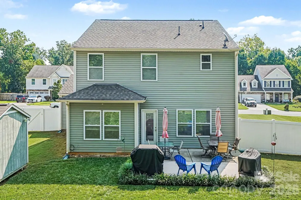 7420 Edgefield Court Matthews, NC 28104