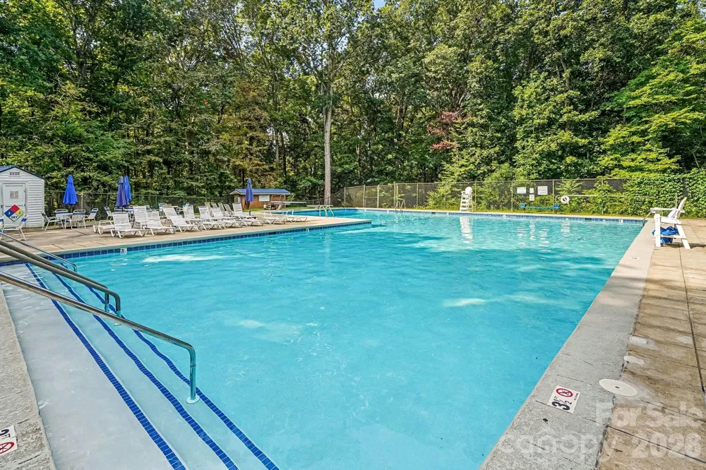 7420 Edgefield Court Matthews, NC 28104