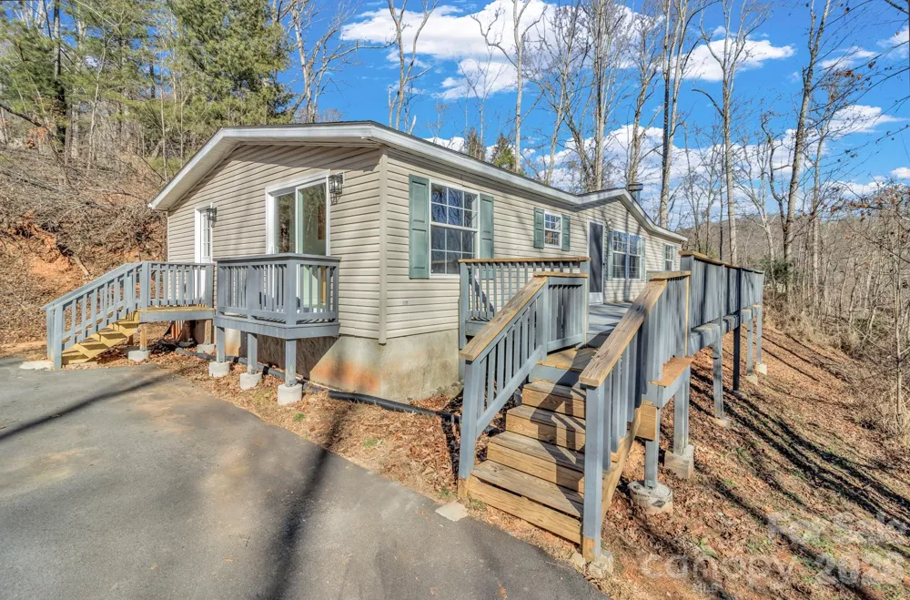 30 Pinners Cove Road Asheville, NC 28803