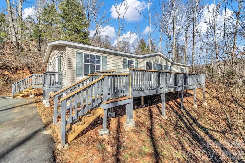 30 Pinners Cove Road Asheville, NC 28803