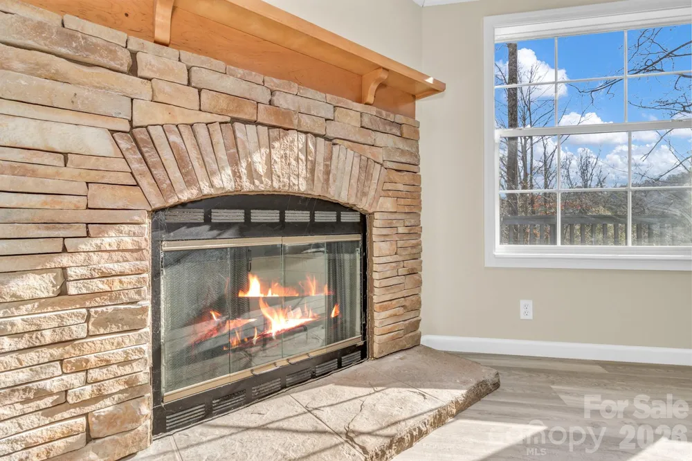 30 Pinners Cove Road Asheville, NC 28803