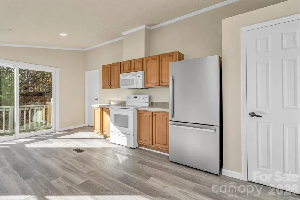 30 Pinners Cove Road Asheville, NC 28803