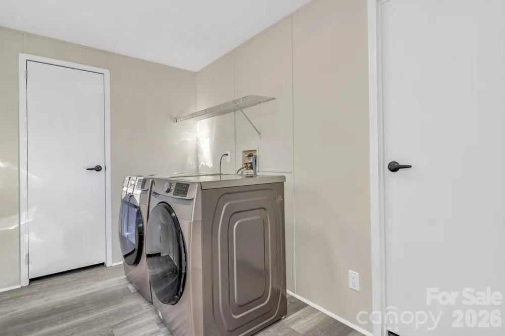 30 Pinners Cove Road Asheville, NC 28803