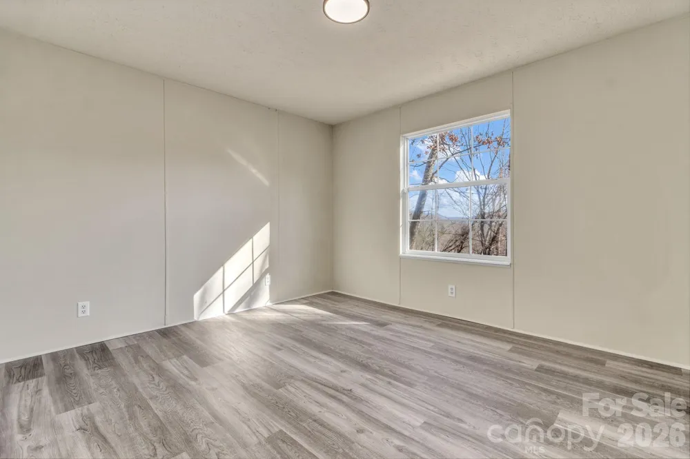 30 Pinners Cove Road Asheville, NC 28803