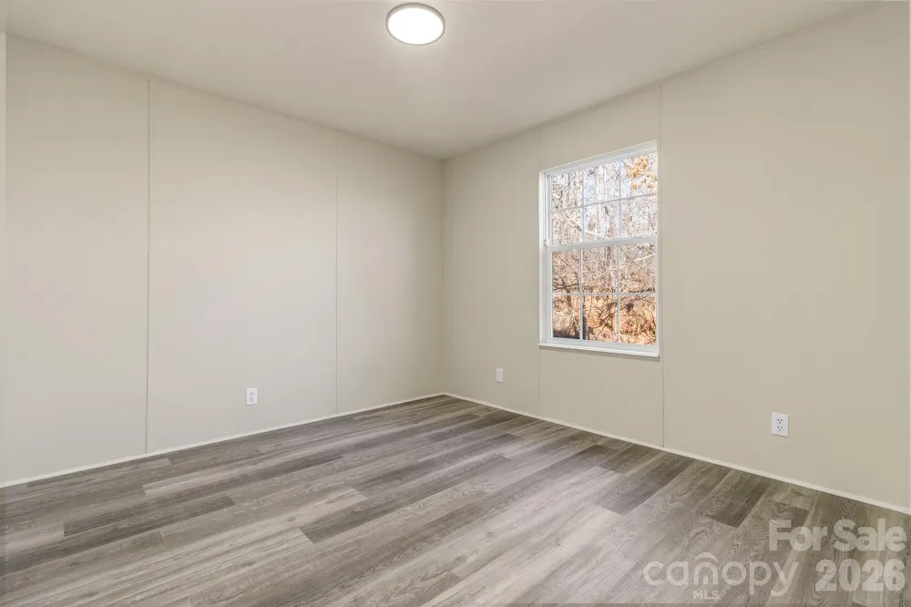 30 Pinners Cove Road Asheville, NC 28803