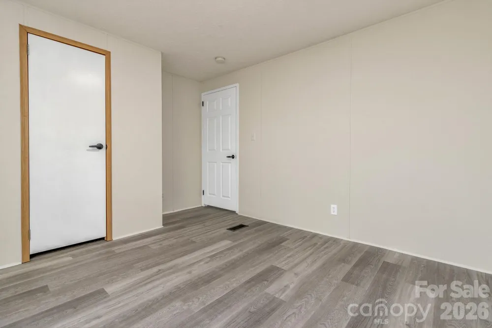 30 Pinners Cove Road Asheville, NC 28803