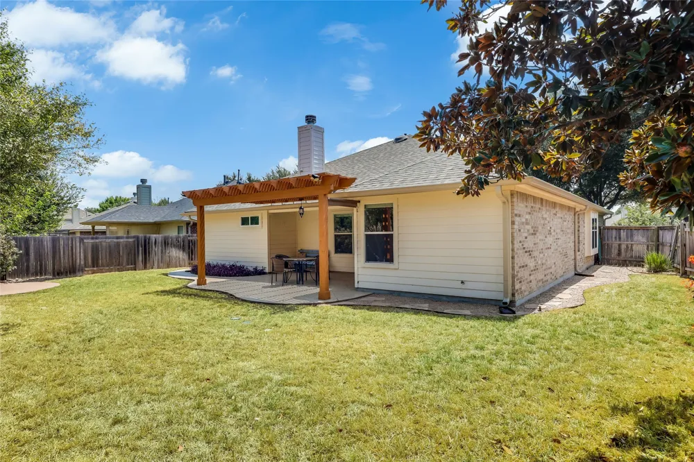 328 Hidden Brook Lane Round Rock, TX 78665