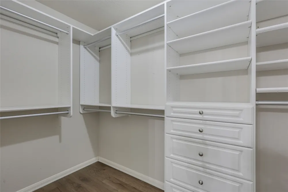 328 Hidden Brook Lane Round Rock, TX 78665