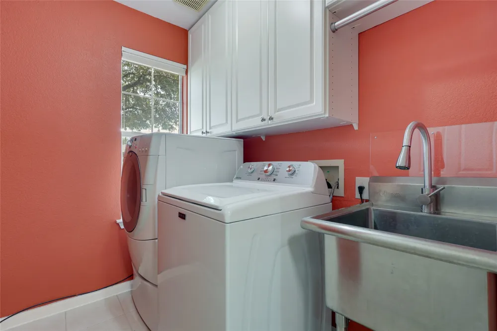 328 Hidden Brook Lane Round Rock, TX 78665