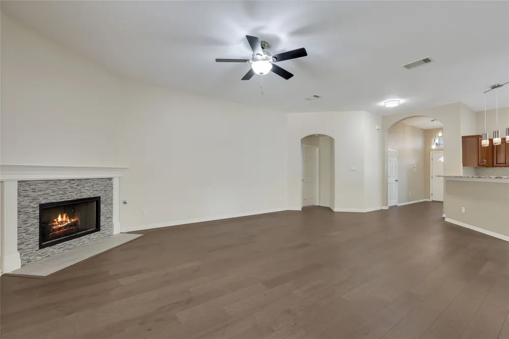 328 Hidden Brook Lane Round Rock, TX 78665