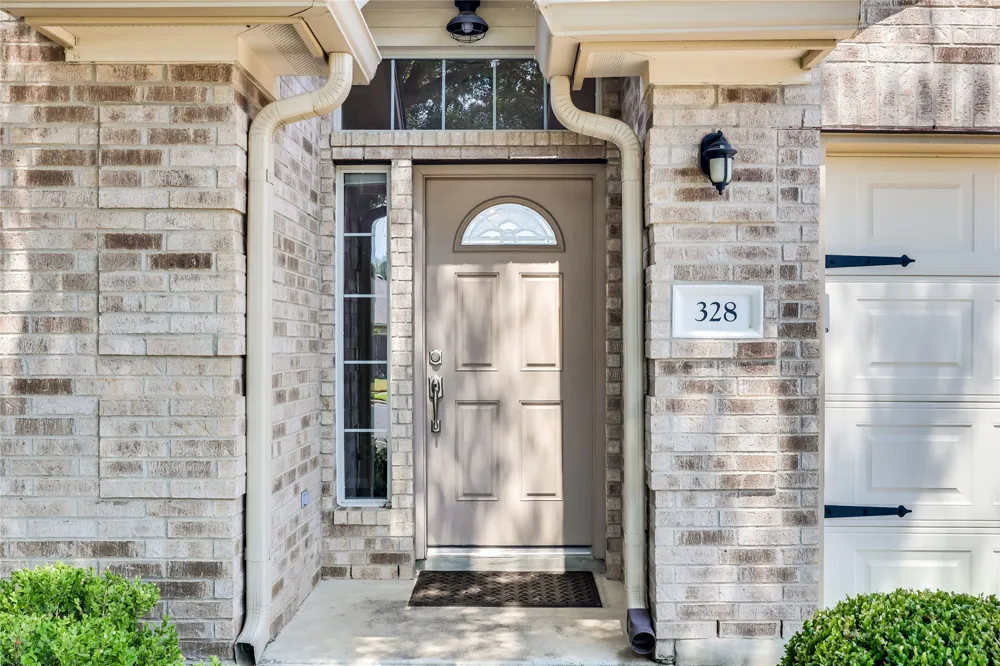 328 Hidden Brook Lane Round Rock, TX 78665