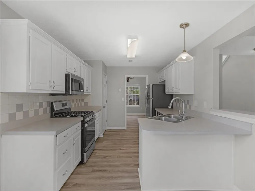 11704 Spring Lake Way Fayetteville, GA 30215