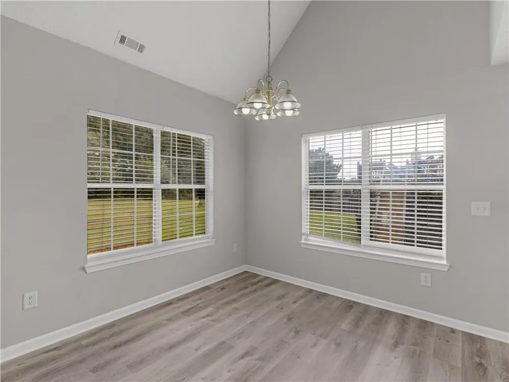 11704 Spring Lake Way Fayetteville, GA 30215