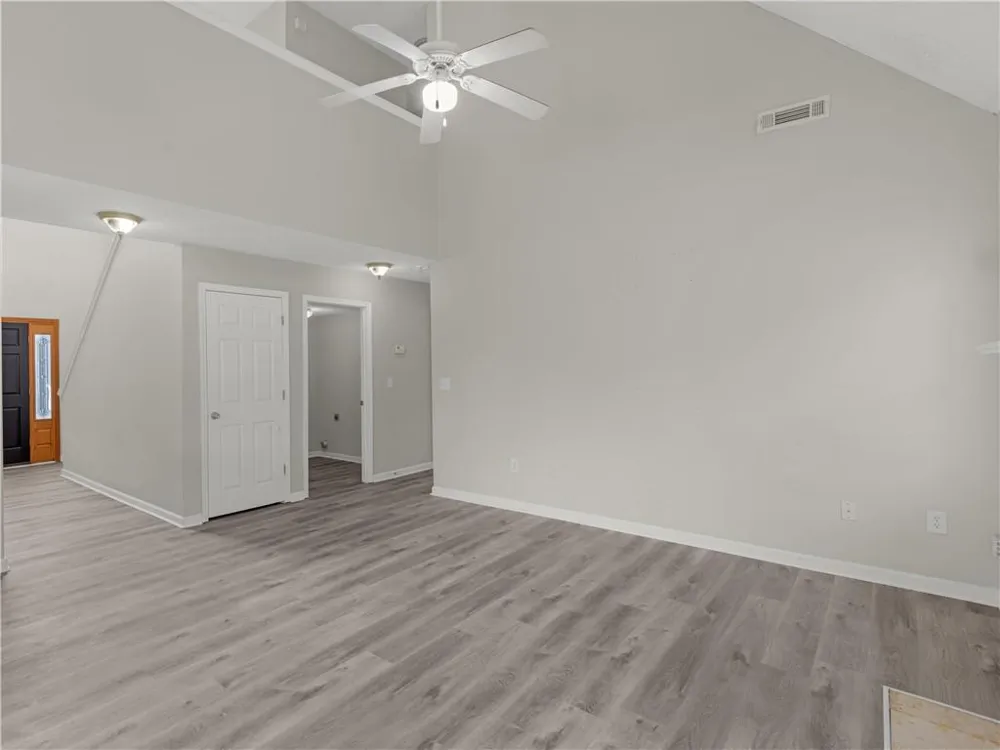 11704 Spring Lake Way Fayetteville, GA 30215
