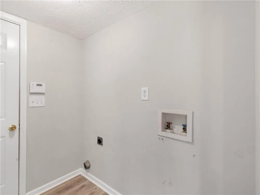 11704 Spring Lake Way Fayetteville, GA 30215