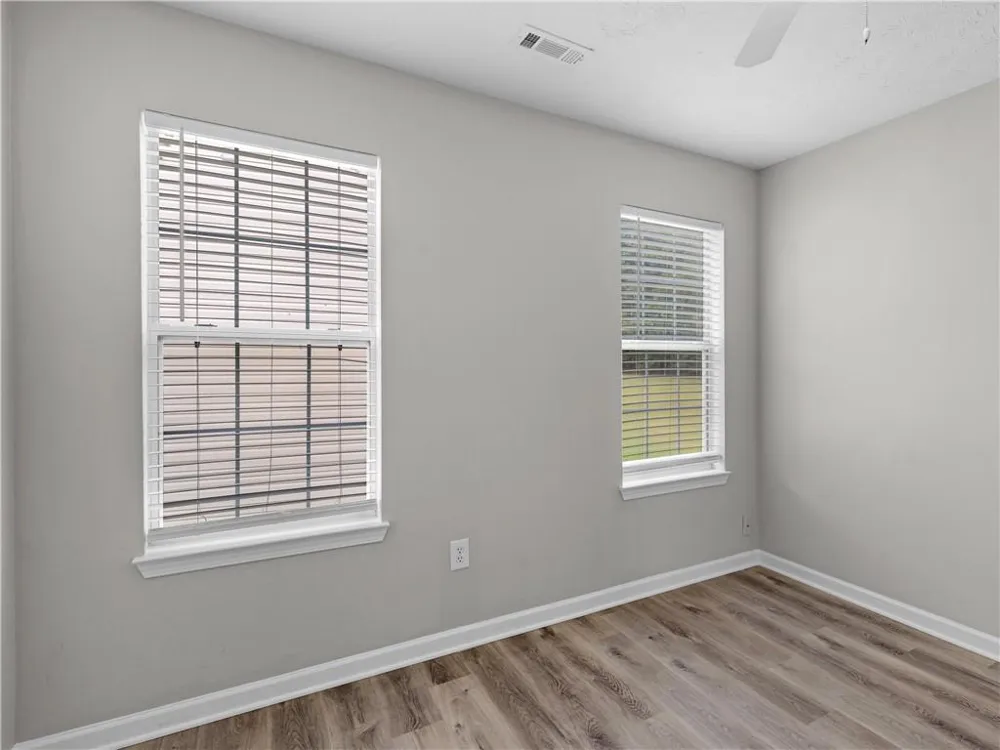 11704 Spring Lake Way Fayetteville, GA 30215