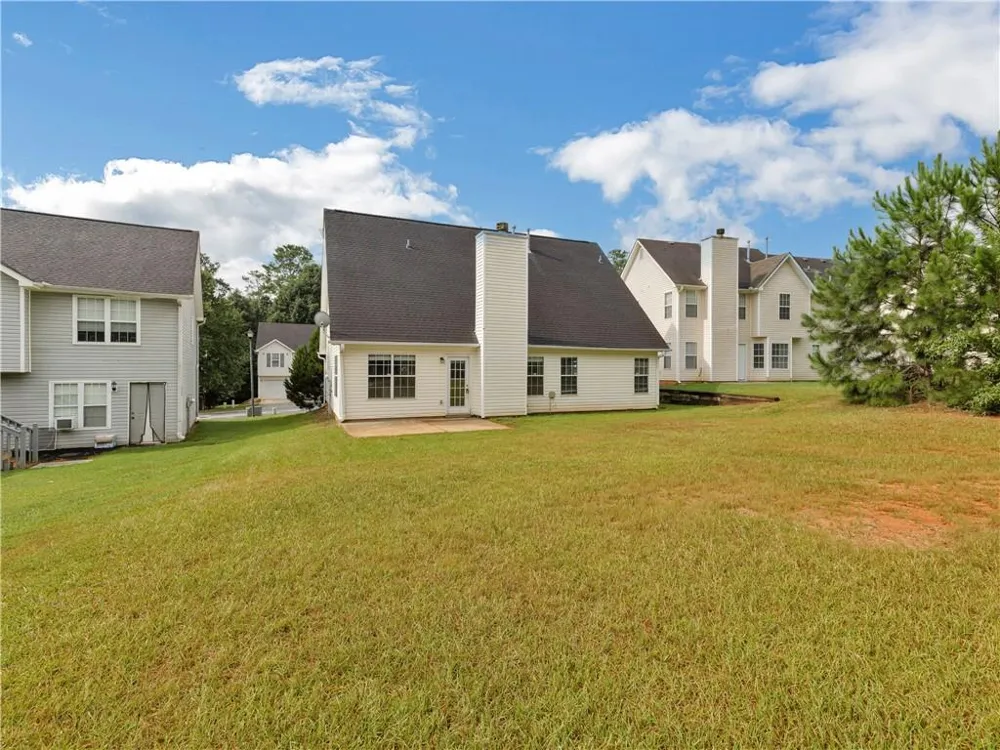 11704 Spring Lake Way Fayetteville, GA 30215