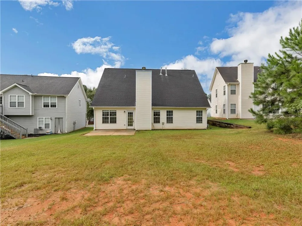 11704 Spring Lake Way Fayetteville, GA 30215